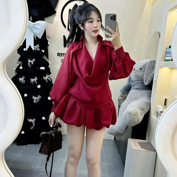Set đồ nữ áo tơ nến tay dài cổ chữ kèm chân váy xoè xếp ly xinh xắn dành cho nàng diện đi chơi - Hình ảnh 2