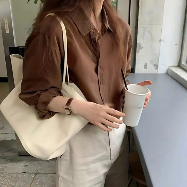 Set đồ nữ áo sơ mi tay dài lụa ý phối quần lỡ bố xước xinh xắn dành cho nàng diện đi chơi, đi biển - Hình ảnh 2