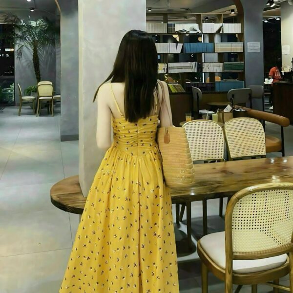 Đầm váy nữ voan hoa áo 2 dây nhún ngực chạy mocking phối chân váy xoè dáng dài xinh xắn dành cho nàng diện đi chơi, đi tiệc - Hình ảnh 3