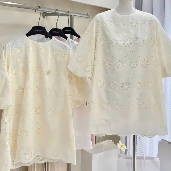 Đầm váy nữ thô thêu áo cổ tròn phối chân váy xoè xinh xắn dành cho nàng diện đi chơi - Hình ảnh 3