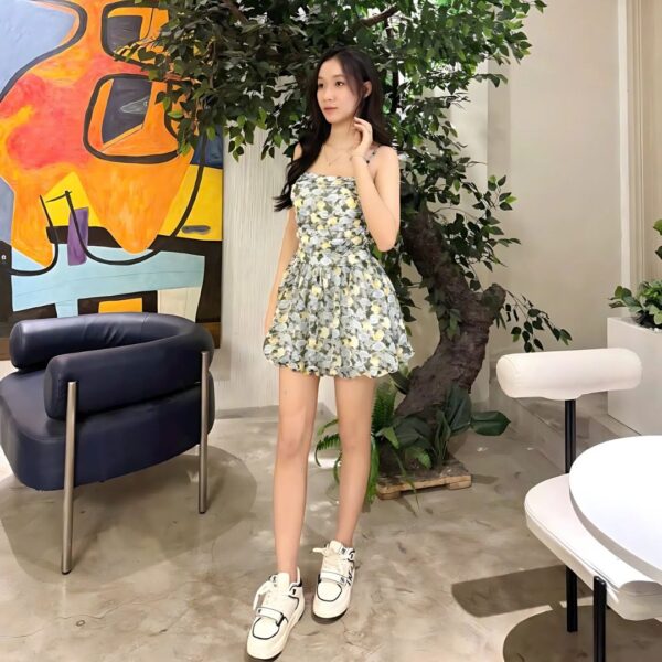 Đầm váy nữ áo 2 dây tùng bí có mút ngực kèm chân váy form ngắn xoè xếp ly có lót quần xinh xắn dành cho nàng diện đi chơi, đi biển - Hình ảnh 4
