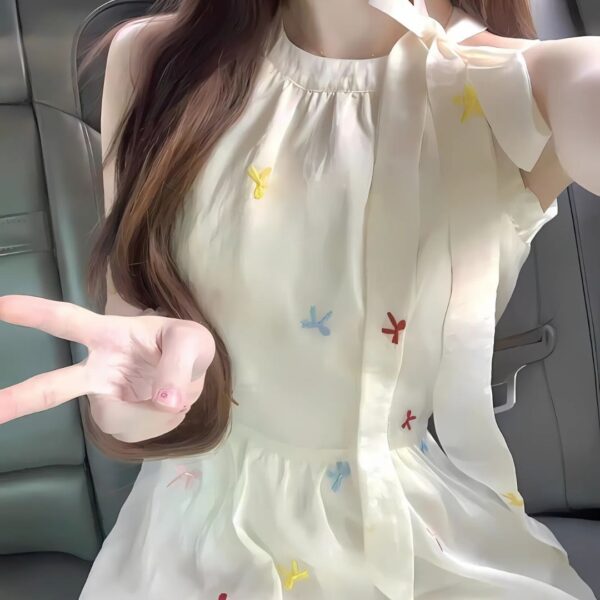 Đầm váy nữ áo cổ tròn cột dây cổ có lót mút phối chân váy dài xoè xếp ly xinh xắn dành cho nàng diện đi chơi - Hình ảnh 4