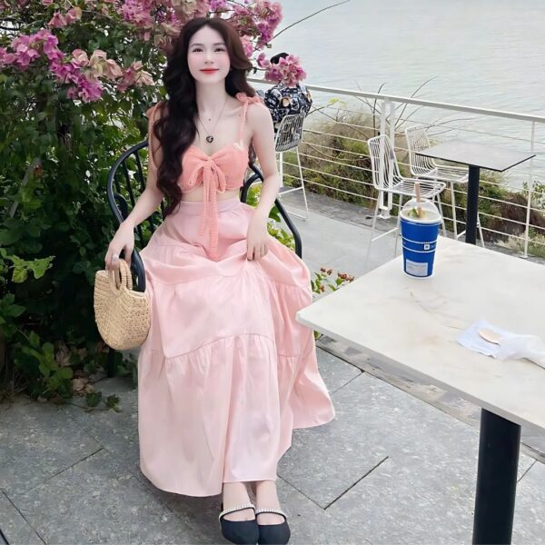 Set đồ nữ áo ren 2 dây kèm chân váy dài xoè xếp ly có lót trong xinh xắn dành cho nàng diện đi chơi, đi biển - Hình ảnh 4